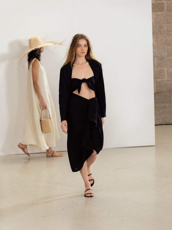 OASIS PAREO IN BLACK