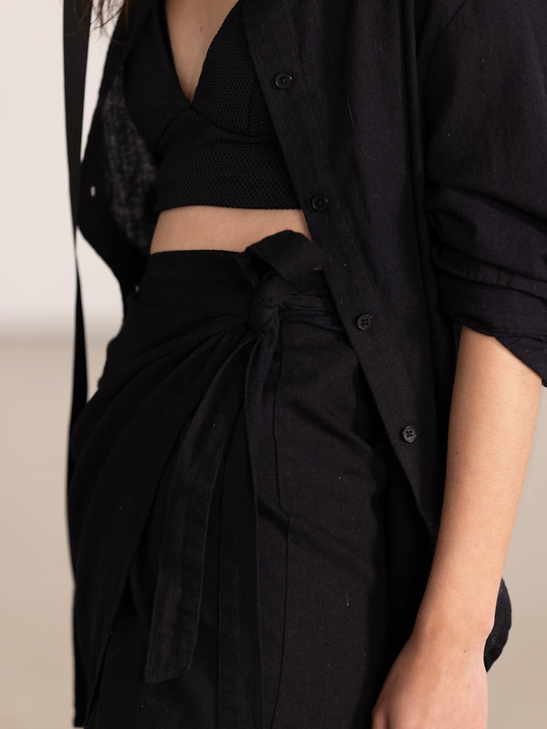 SORRENTO MIDI WRAP SKIRT IN BLACK