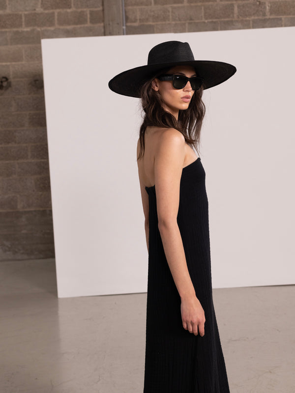 OASIS STRAPLESS MAXI DRESS IN BLACK