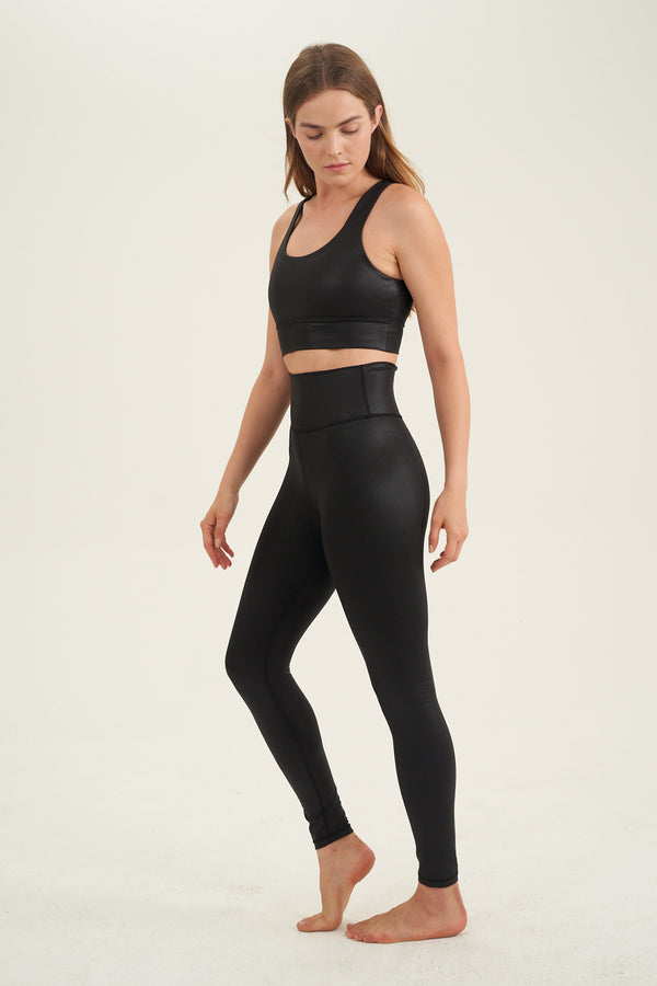 SHINY BLACK HIGH WAIST LEGGINGS