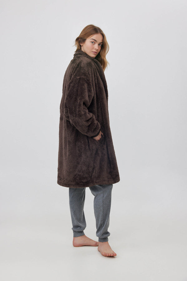 KNEE-LENGTH FLEECE JACKET IN BROWN