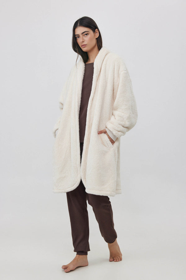 KNEE-LENGTH FLEECE JACKET IN CREAM