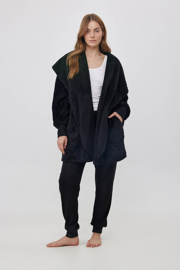 FLEECE JACKET WITH HOODIE IN BLACK