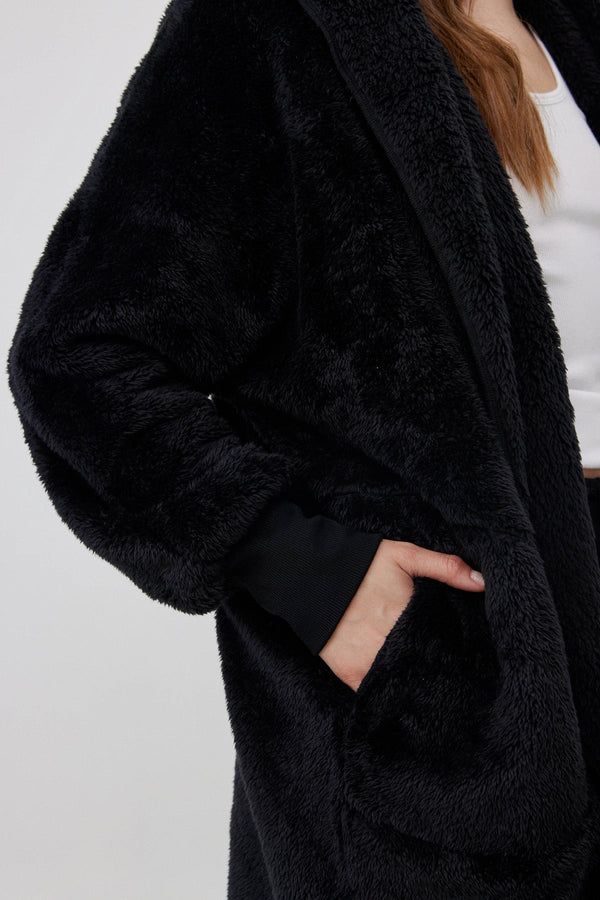 FLEECE JACKET WITH HOODIE IN BLACK