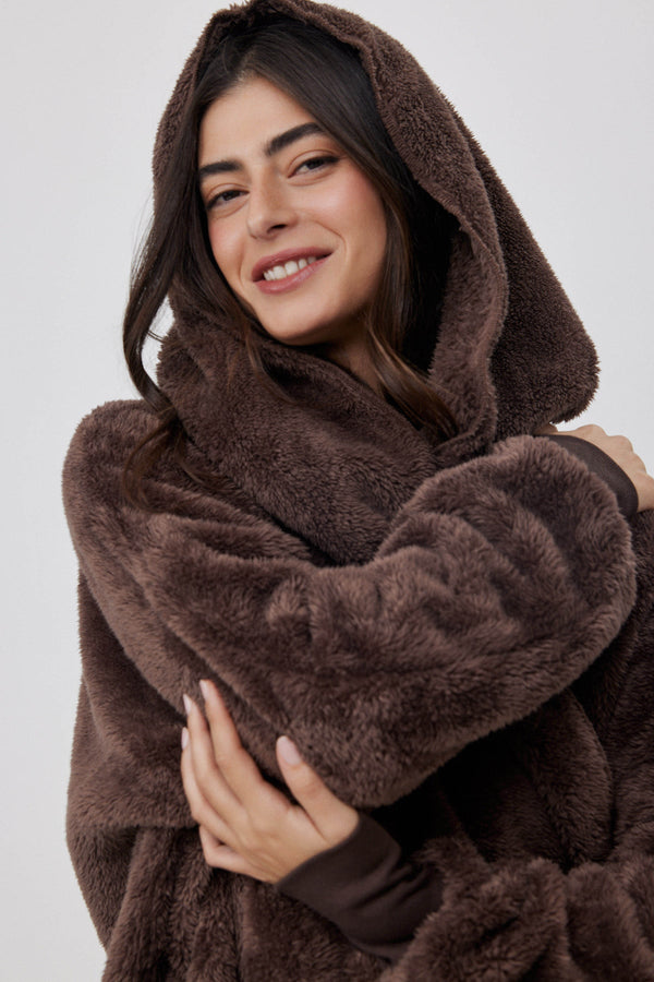 FLEECE JACKET WITH HOODIE IN BROWN