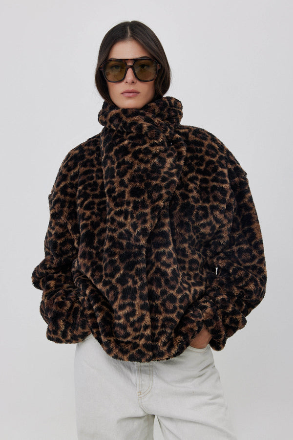 SHORT FLEECE JACKET WITH WIDE COLLAR  IN ANIMAL PRINT