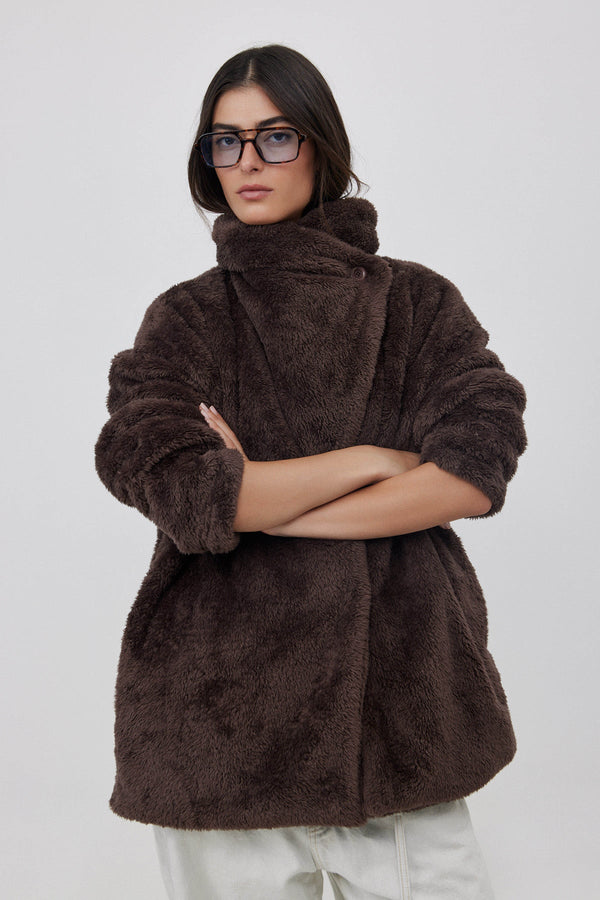 FLEECE JACKET WITH WIDE COLLAR IN BROWN