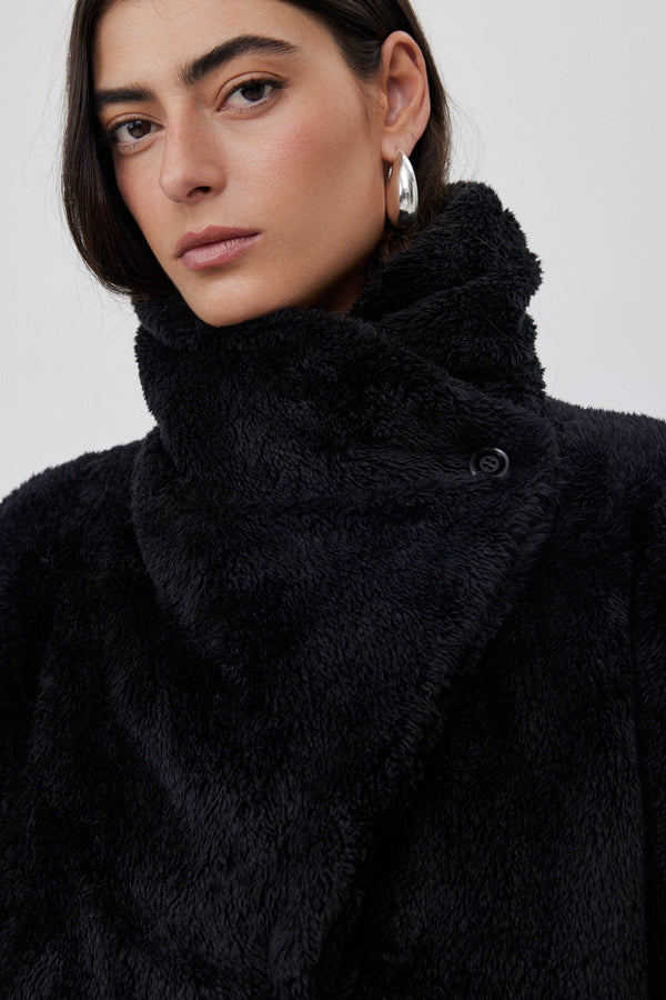 SHORT FLEECE JACKET WITH WIDE COLLAR  IN BLACK