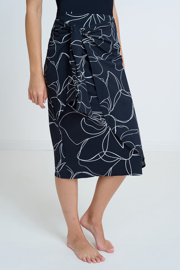 GOTTEX MODEST TIE FRONT WRAP SKIRT IN BLACK AND WHITE