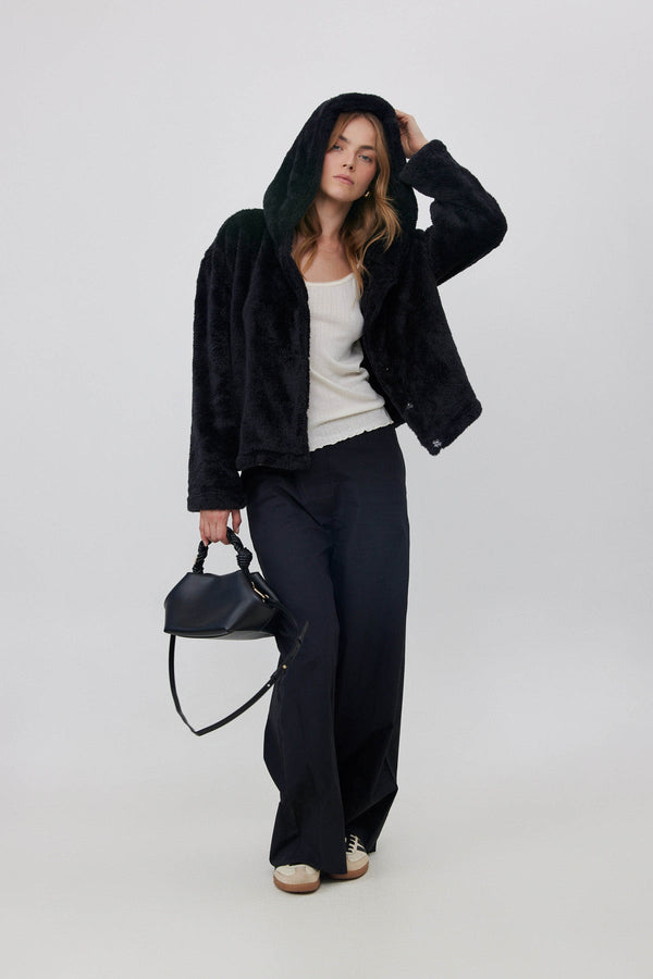 SHORT FLEECE JACKET WITH HOODIE IN BLACK