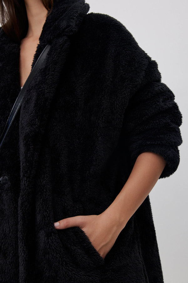 LONG FLEECE JACKET IN BLACK