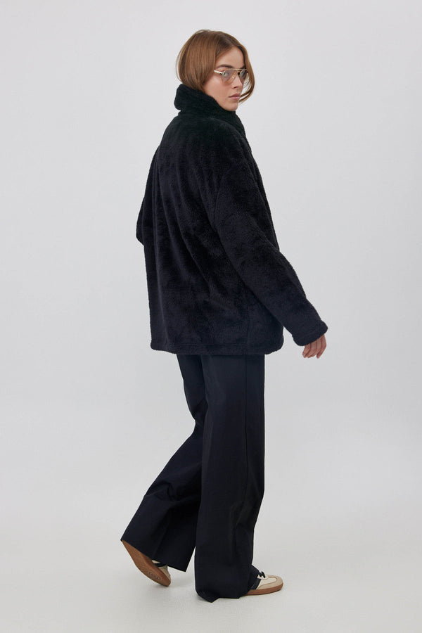 FLEECE JACKET WITH WIDE COLLAR IN BLACK