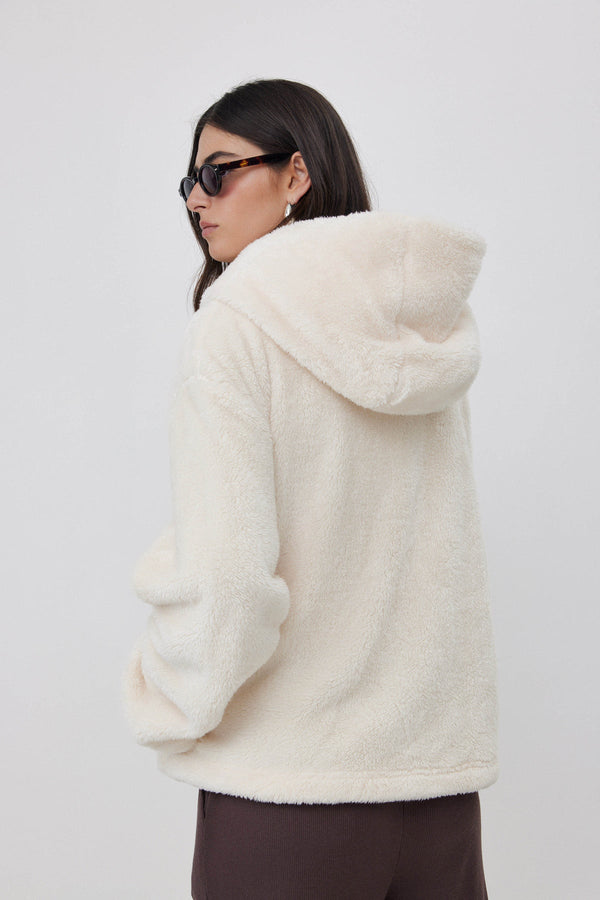 SHORT FLEECE JACKET WITH HOODIE IN CREAM