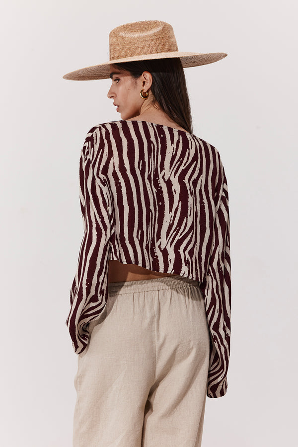 ZANZIBAR FRONT TIE SHIRT IN ANIMAL PRINT