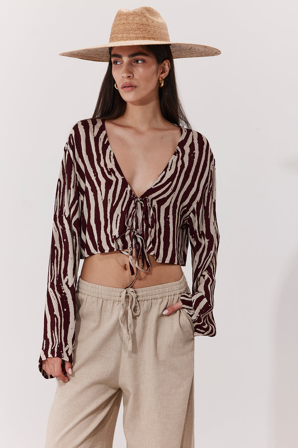 ZANZIBAR FRONT TIE SHIRT IN ANIMAL PRINT