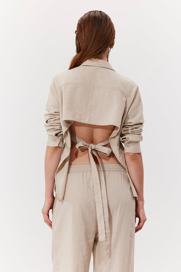 SORRENTO BUTTONED LINEN SHIRT WITH OPEN BACK IN CREAM
