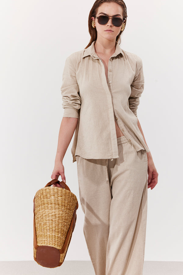 SORRENTO BUTTONED LINEN SHIRT WITH OPEN BACK IN CREAM