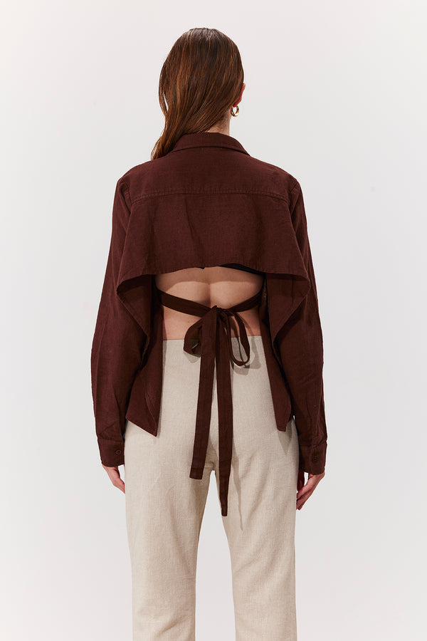 SORRENTO BUTTONED LINEN SHIRT WITH OPEN BACK IN BROWN