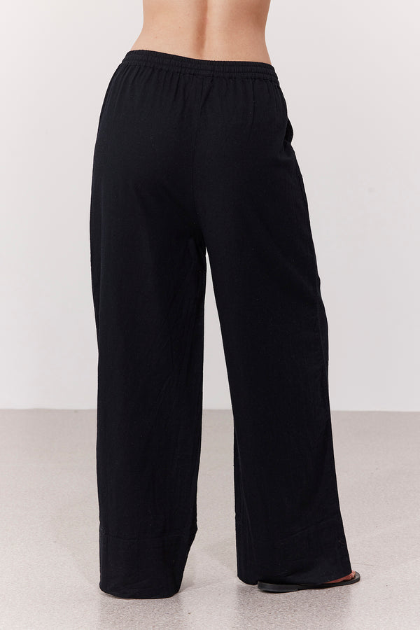 SORRENTO WIDE-LEG LINEN PANTS IN BLACK