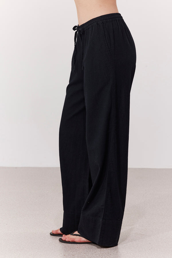 SORRENTO WIDE-LEG LINEN PANTS IN BLACK
