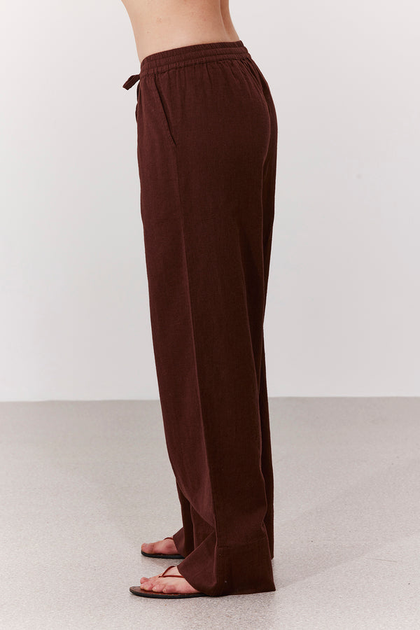 SORRENTO WIDE-LEG LINEN PANTS IN BROWN