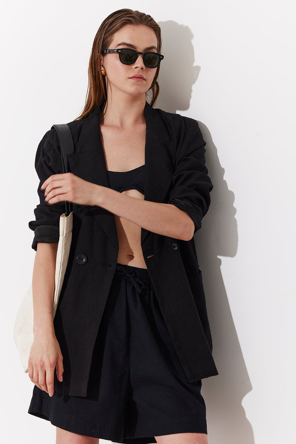 SORRENTO LINEN BERMUDA PANTS IN BLACK