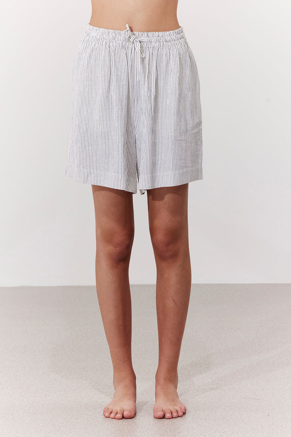 SANTORINI STRIPED BERMUDA PANTS