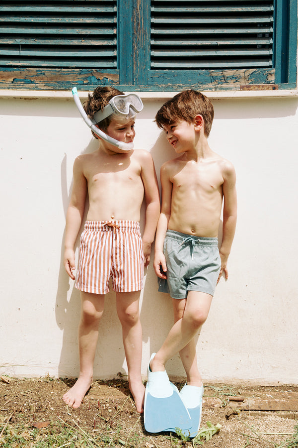 KIDS SWIM SHORTS IN GREEN