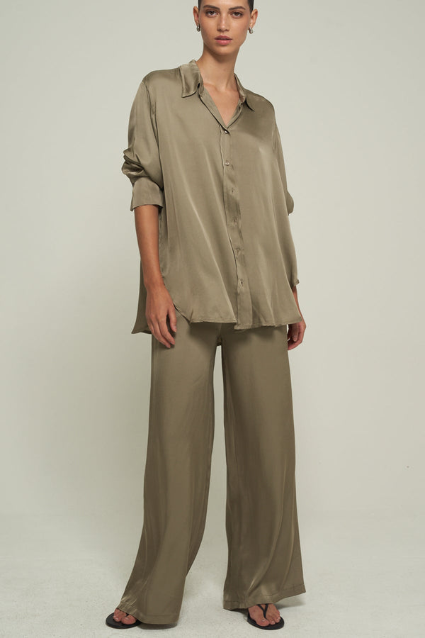 SATIN WIDE-LEG PANTS IN KHAKI
