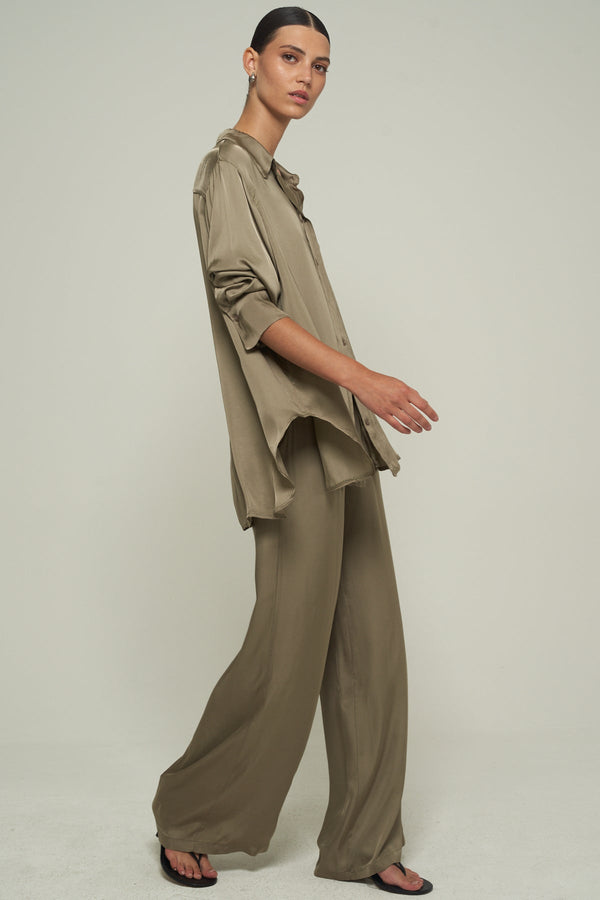 SATIN SHIRT IN KHAKI