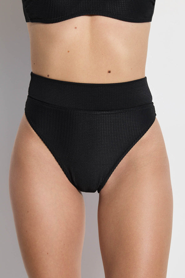 GOTTEX SIMPLY WAFFLE TEXTURED HIGH WAIST BIKINI BOTTOM IN BLACK