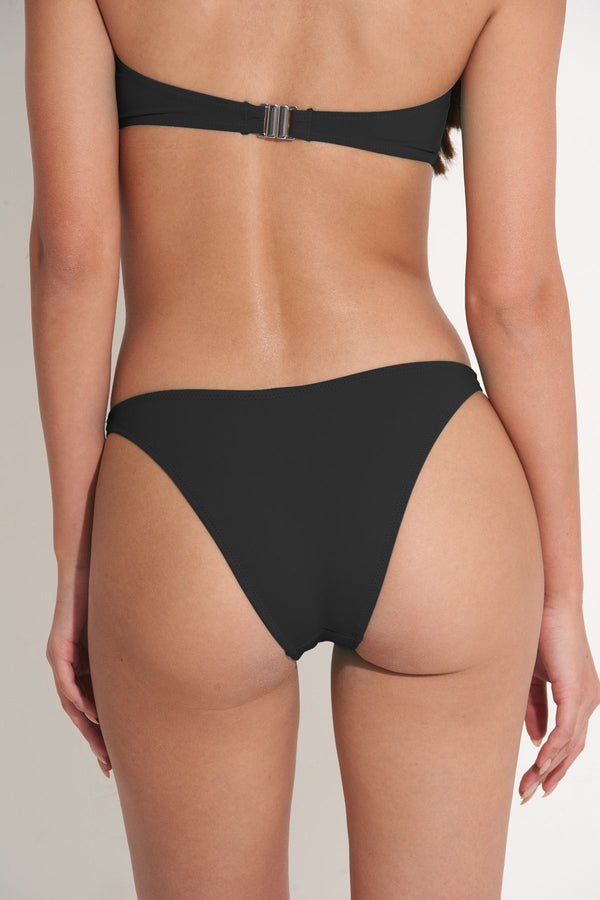 PILPEL BANDEAU BIKINI TOP IN BLACK