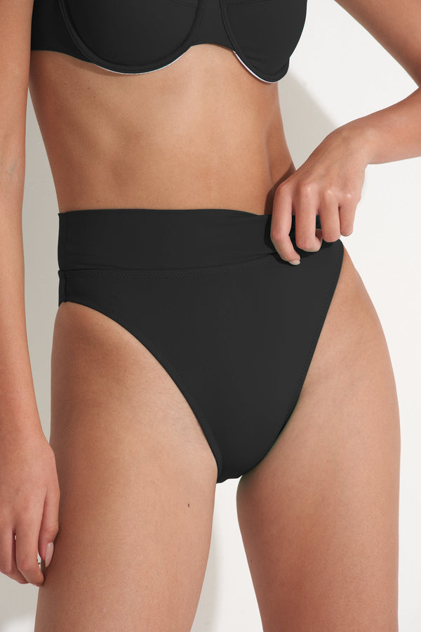 PILPEL HIGH WAIST BOTTOM IN BLACK
