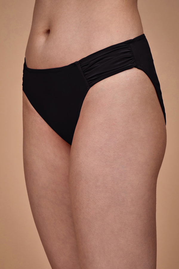 BIKINI BOTTOM WITH SIDE ROUCHING