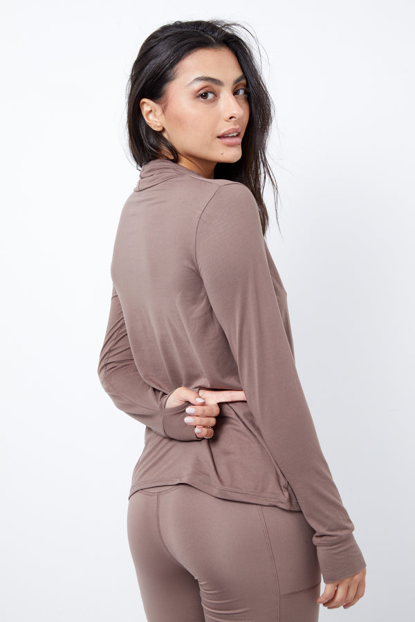 Long Sleeve T-Shirt Twist