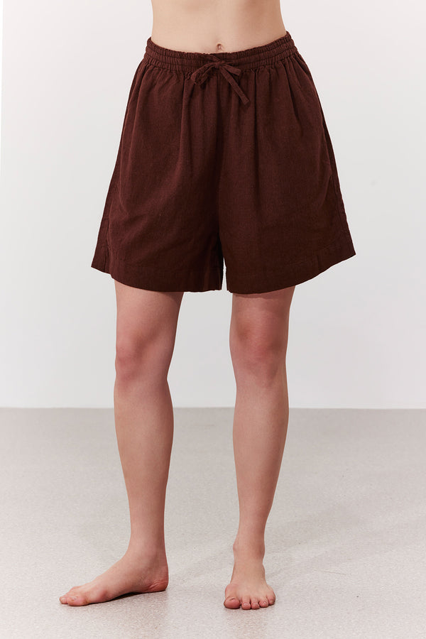 SORRENTO LINEN BERMUDA PANTS IN BROWN