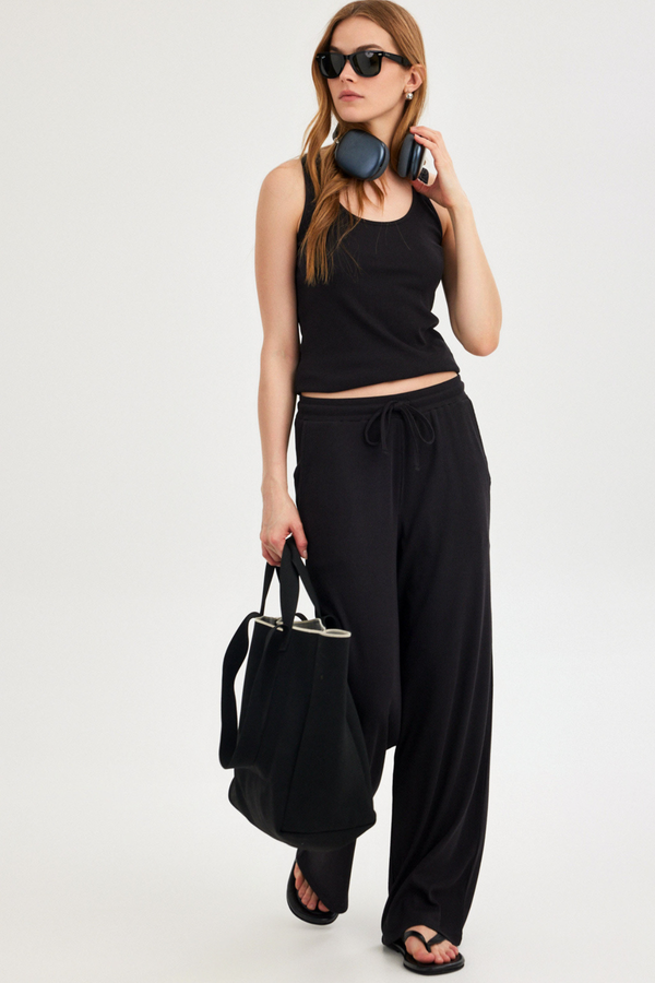 Black Ribbed Tank Top