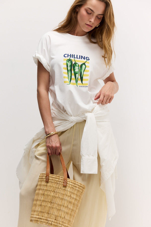 CHILLING Oversized T-Shirt