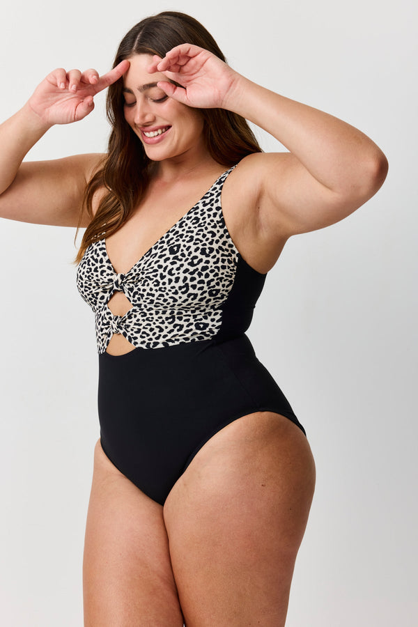 Turkiz Cut-Out One-Piece Swimsuit